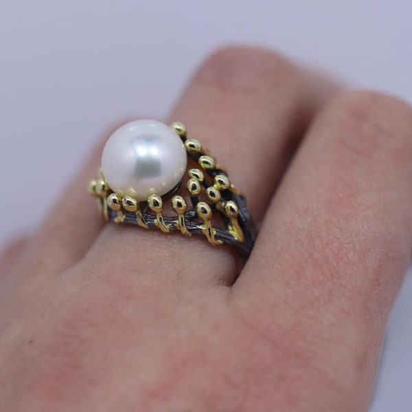 Iris Handmade Ring