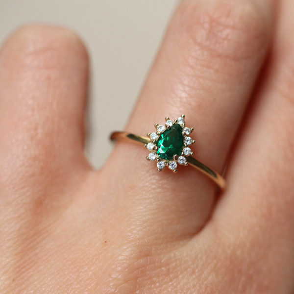 Vintage Forest Rosetta Ring 14k