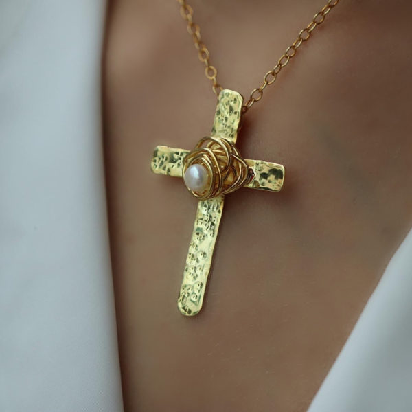 Lure Handmade Cross with Natural Pearl