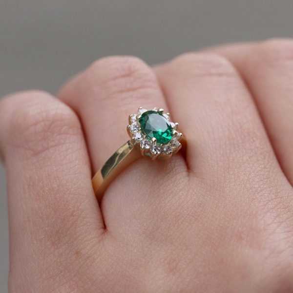 Emerald Luxury Gold Ring 14k