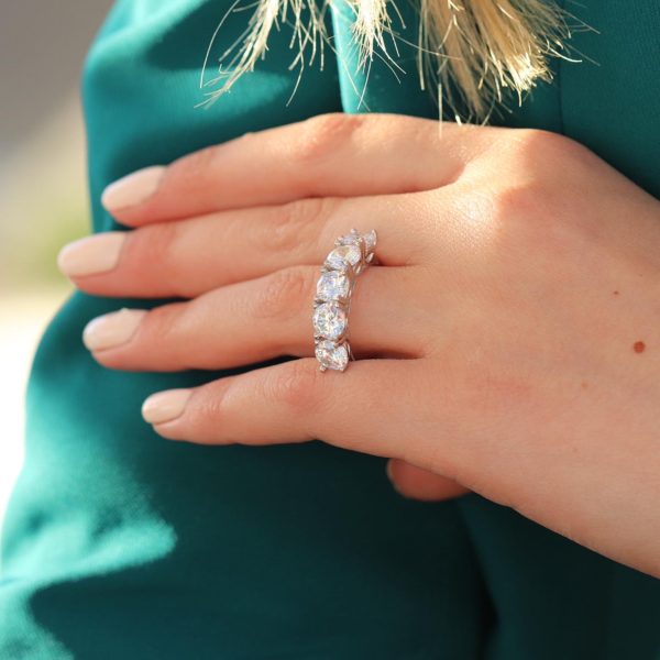 Vanessa Luxury Silver Ring