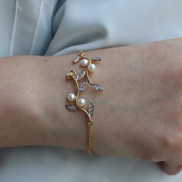 Handmade Gold Flower Bracelet by Triantafyllos 14k